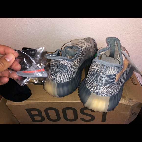 Adidas yeezy boost 350 - Picture 3 of 4